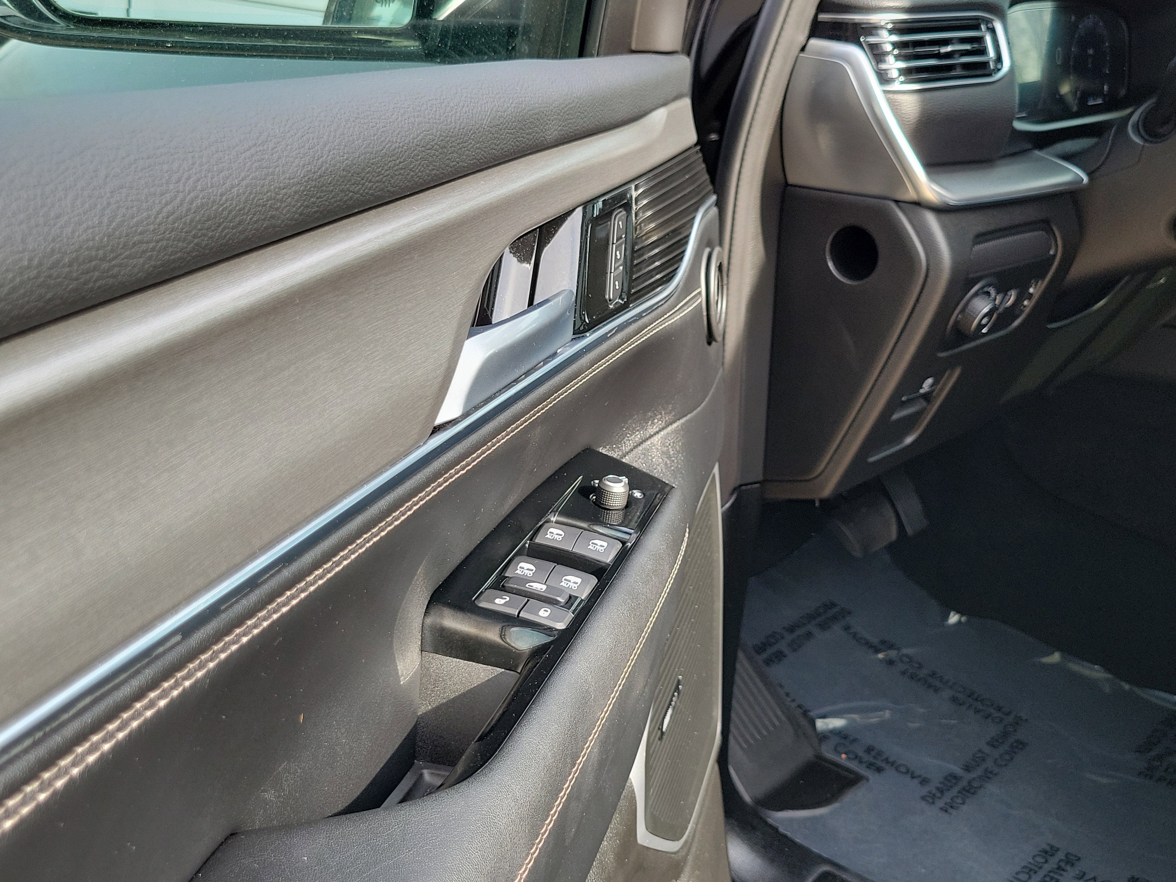 2024 Jeep Wagoneer Series II Carbide 4x4