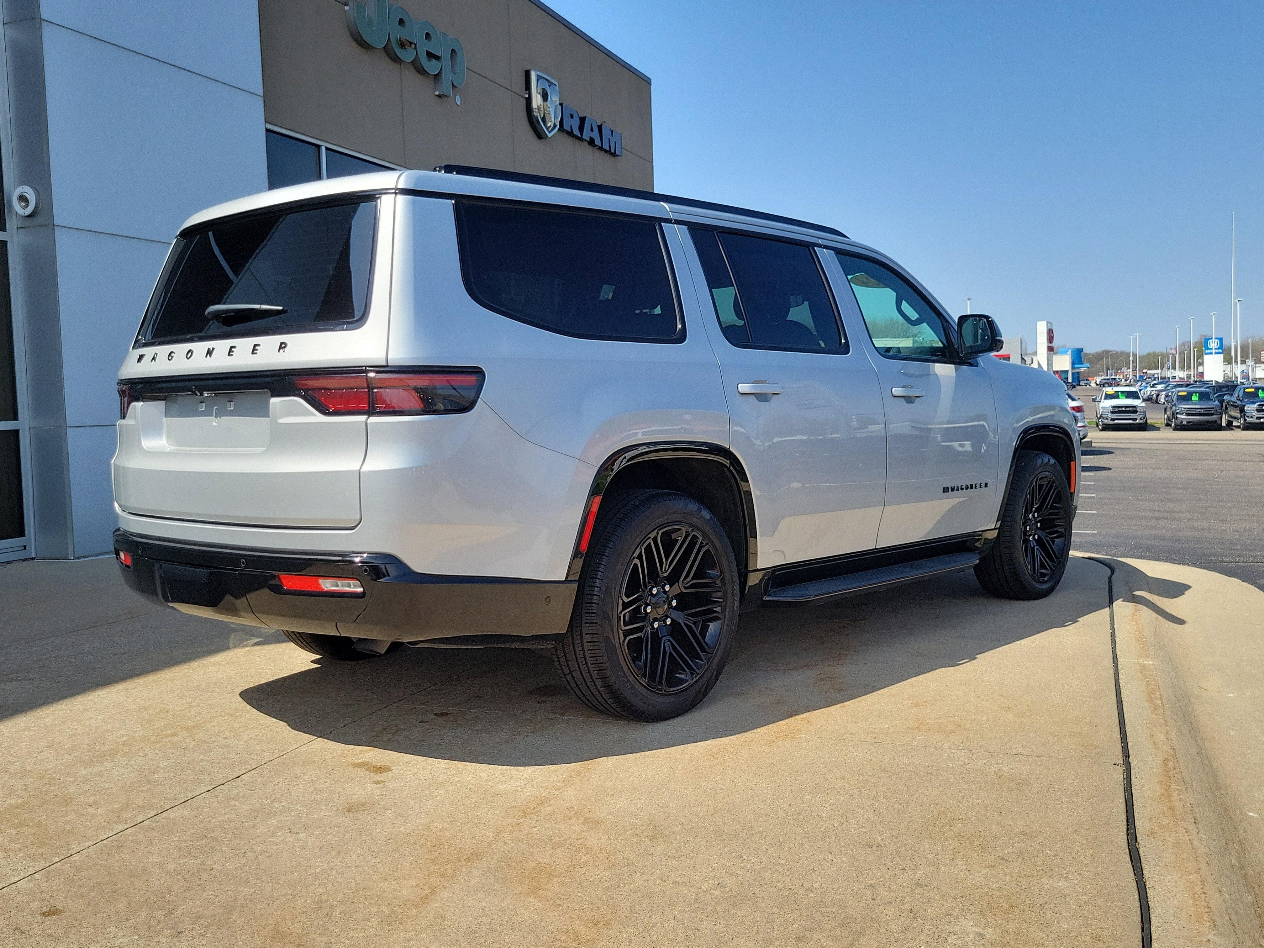 2024 Jeep Wagoneer Series II Carbide 4x4