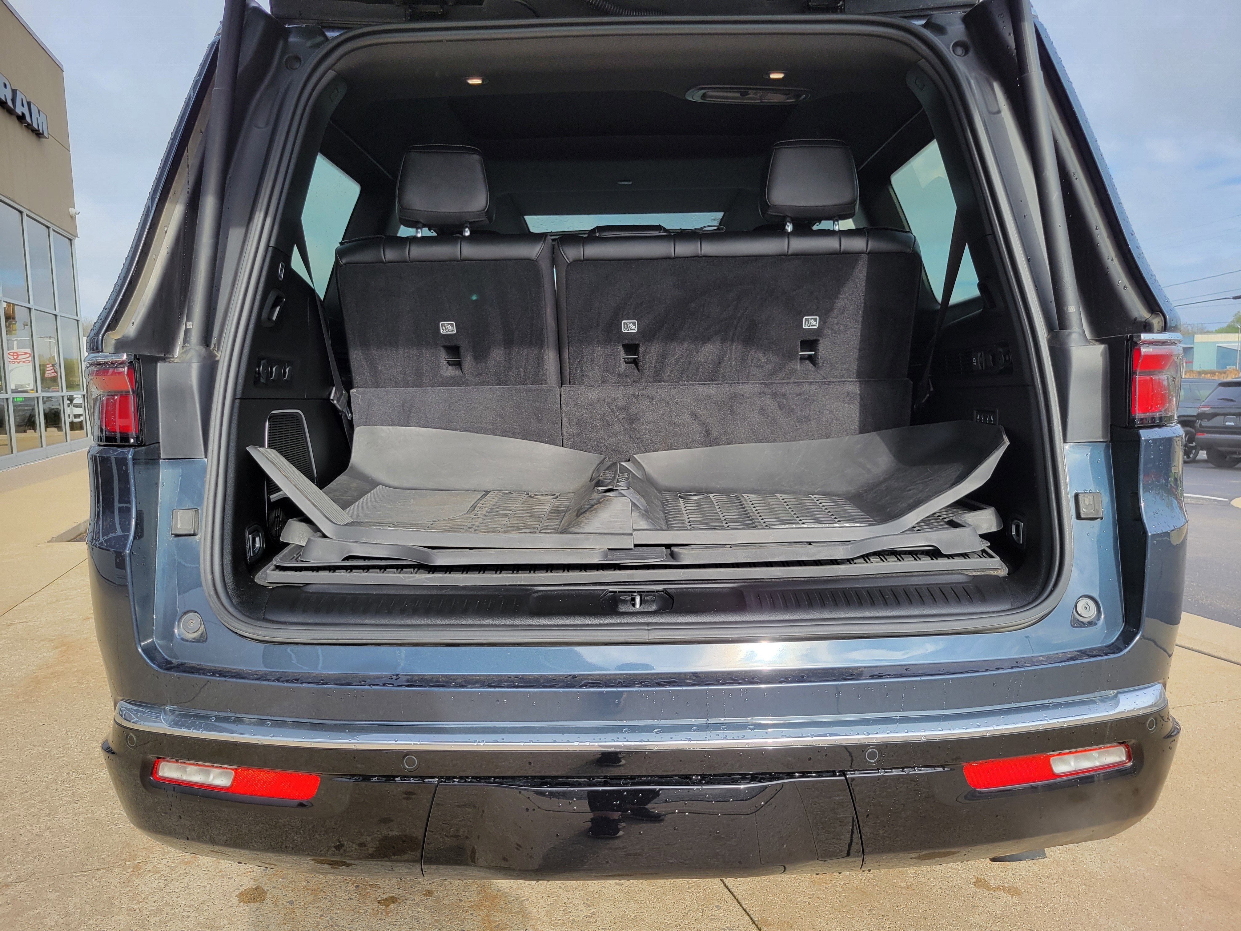2024 Jeep Wagoneer Series III 4x4