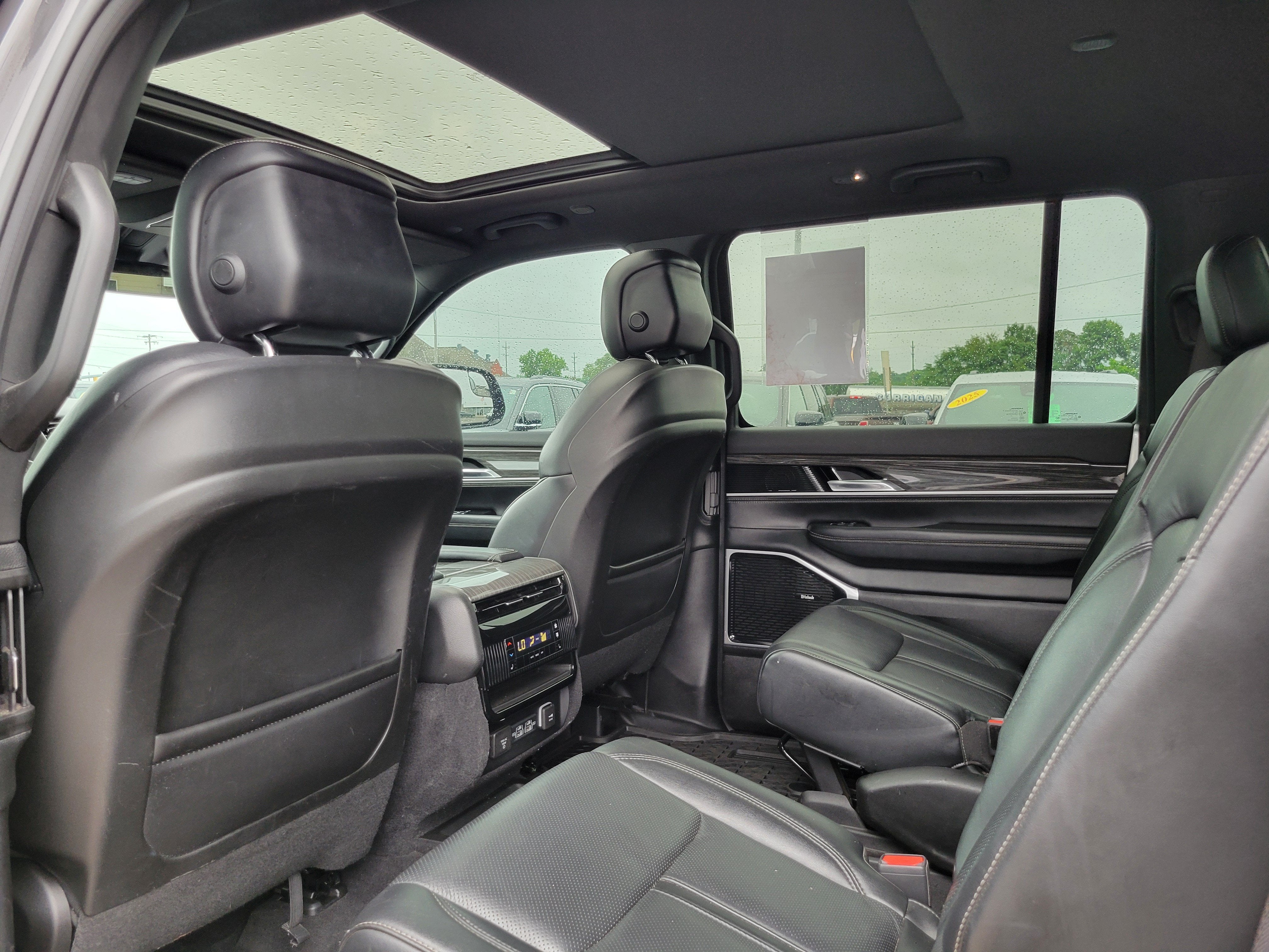 2022 Jeep Wagoneer Series III 4x4