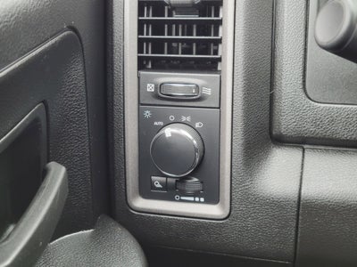 2022 RAM 1500 Classic Tradesman Crew Cab 4x2 6'4' Box