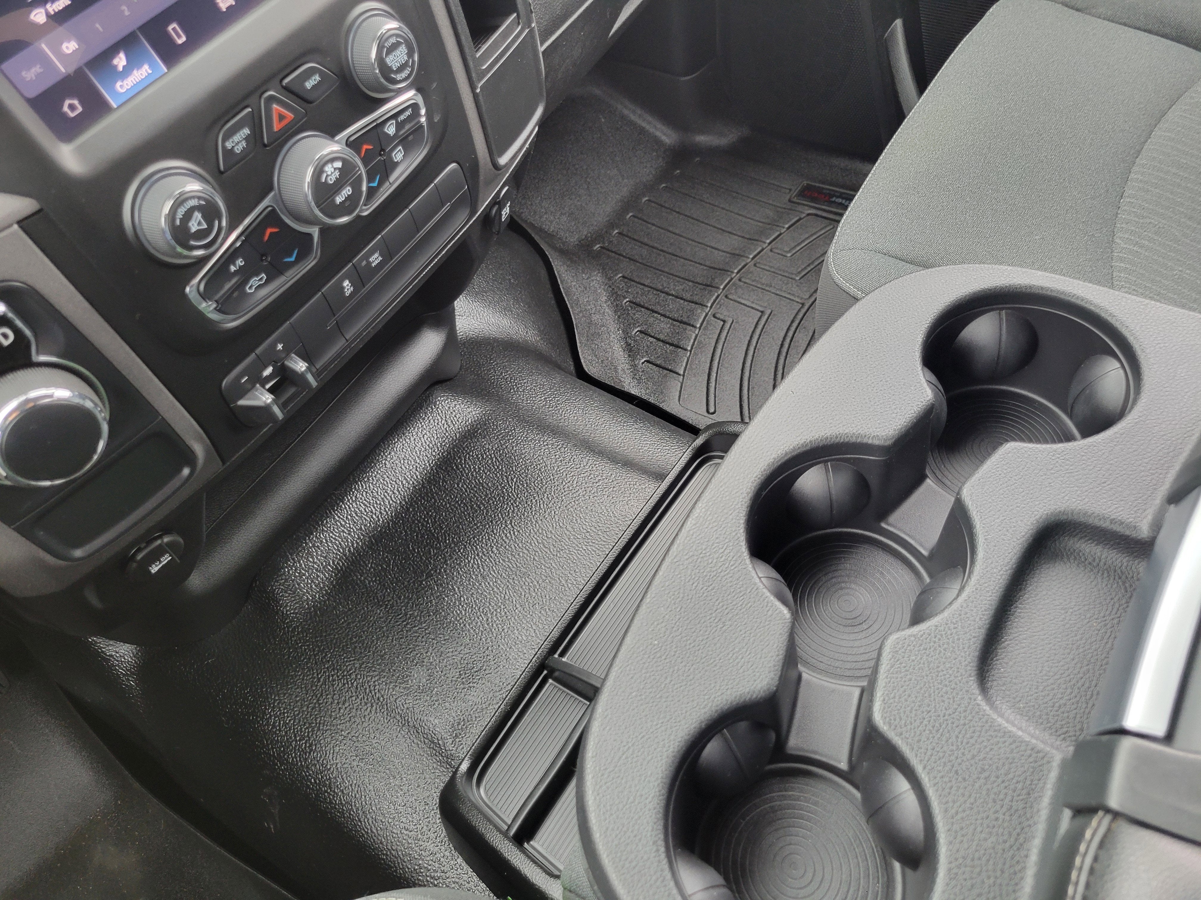 2022 RAM 1500 Classic Tradesman Crew Cab 4x2 6'4' Box