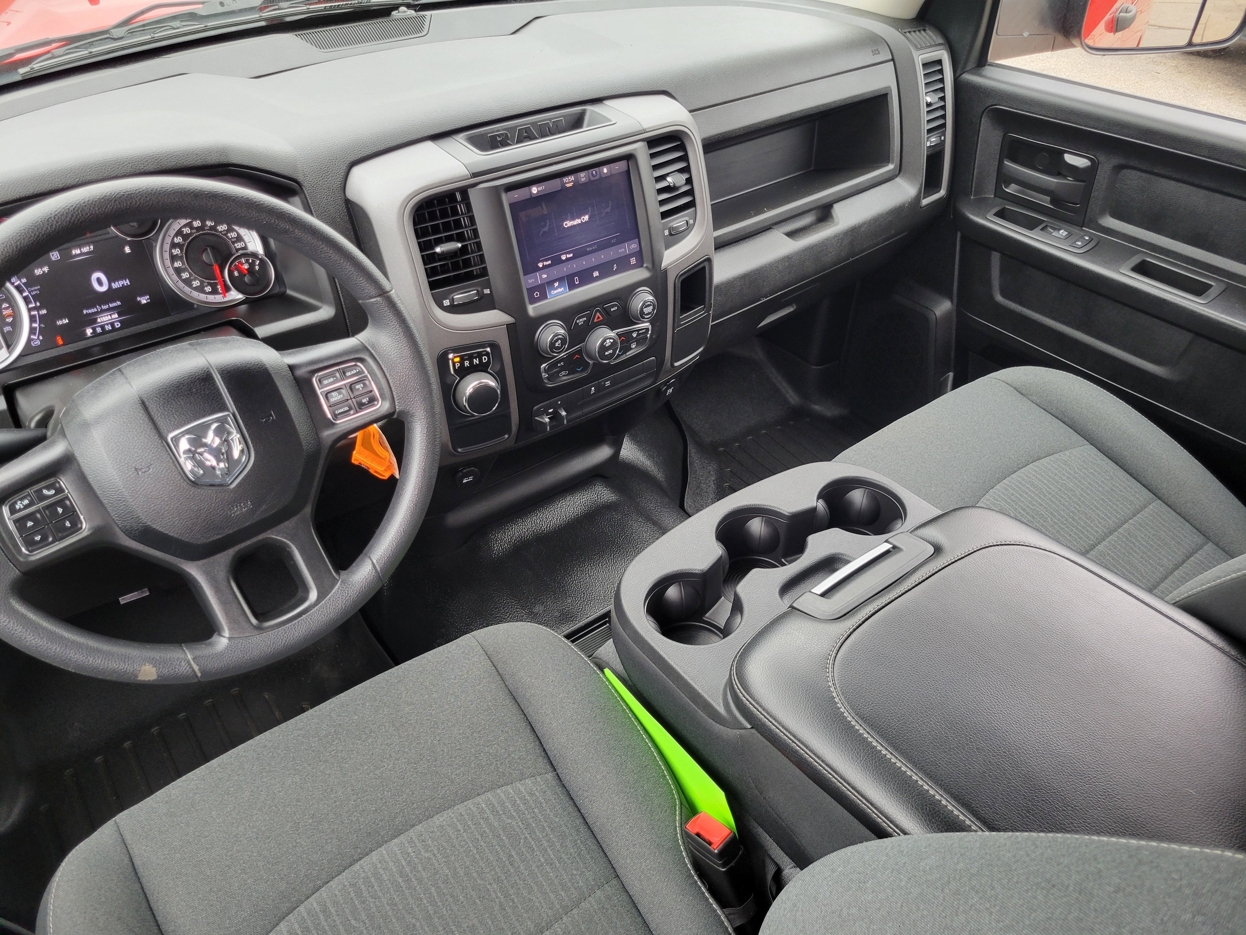 2022 RAM 1500 Classic Tradesman Crew Cab 4x2 6'4' Box