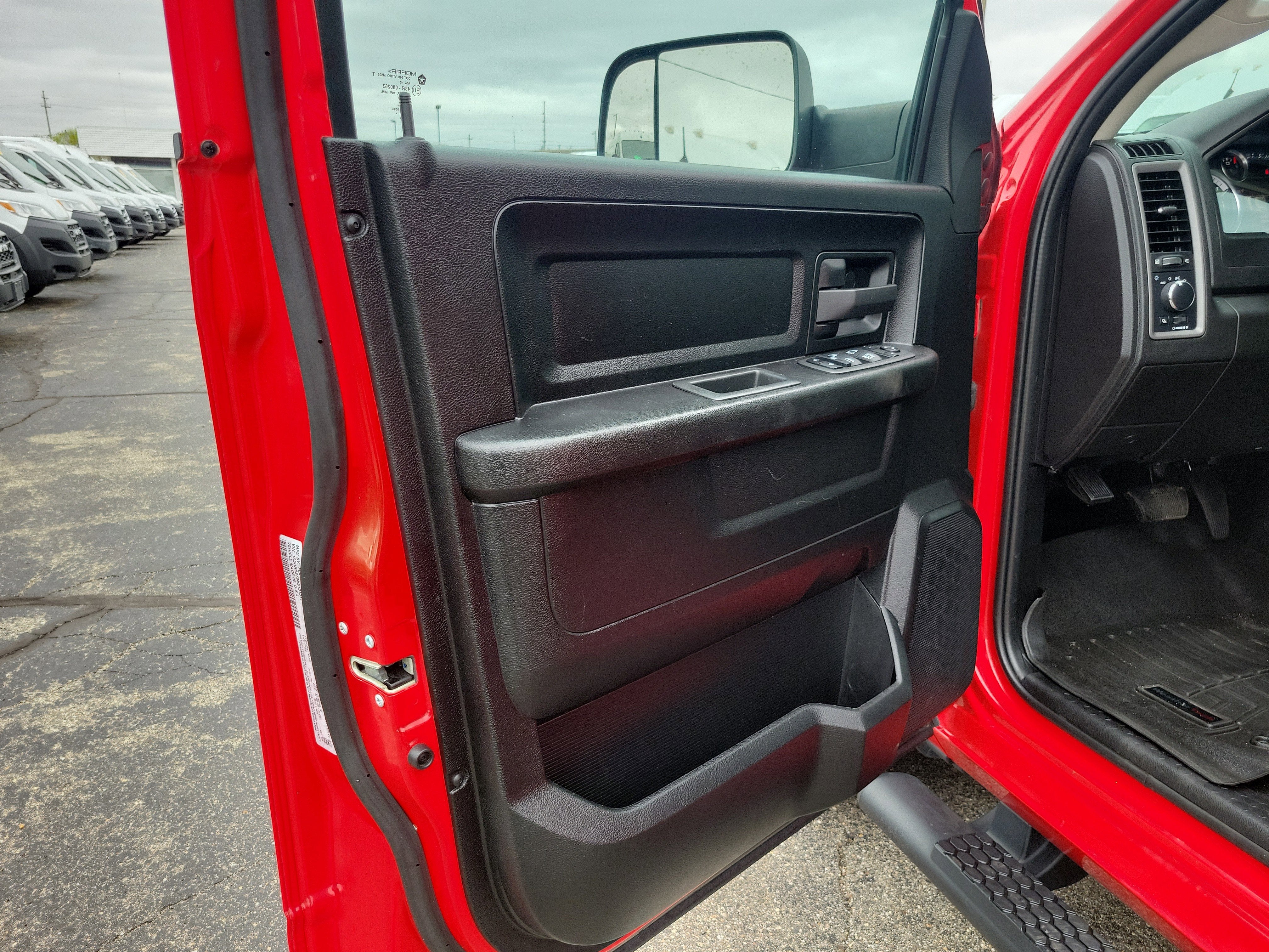 2022 RAM 1500 Classic Tradesman Crew Cab 4x2 6'4' Box