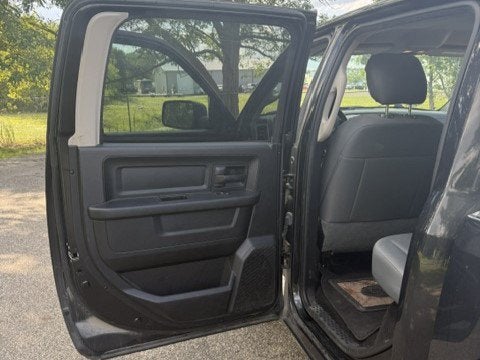 2017 RAM 1500 Express Crew Cab 4x4 5'7' Box