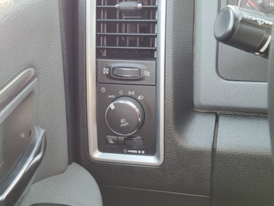 2017 RAM 1500 Big Horn Crew Cab 4x4 5'7' Box