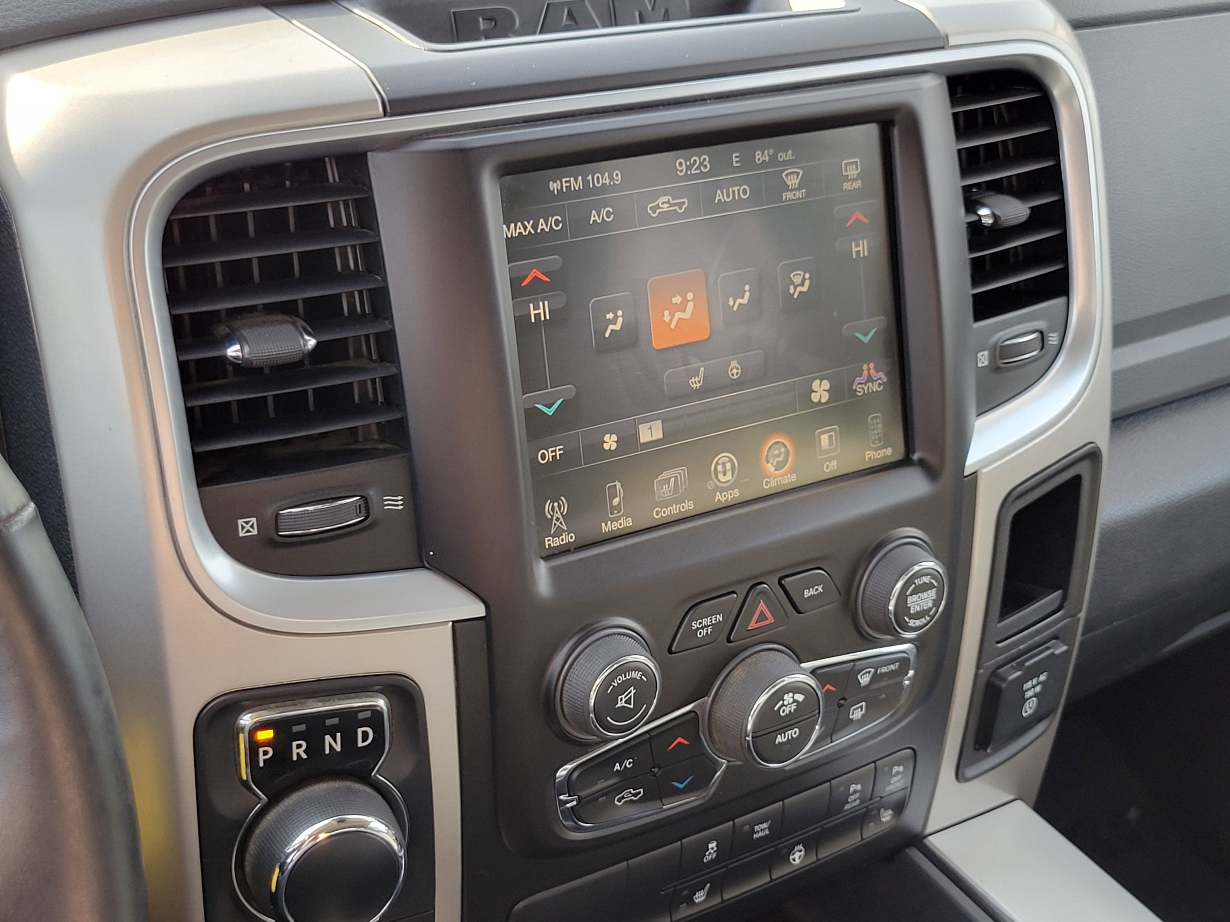 2017 RAM 1500 Big Horn Crew Cab 4x4 5'7' Box