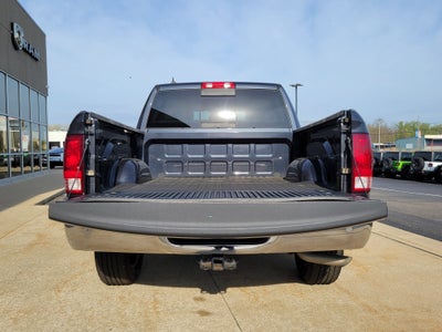 2017 RAM 1500 Big Horn Crew Cab 4x4 5'7' Box