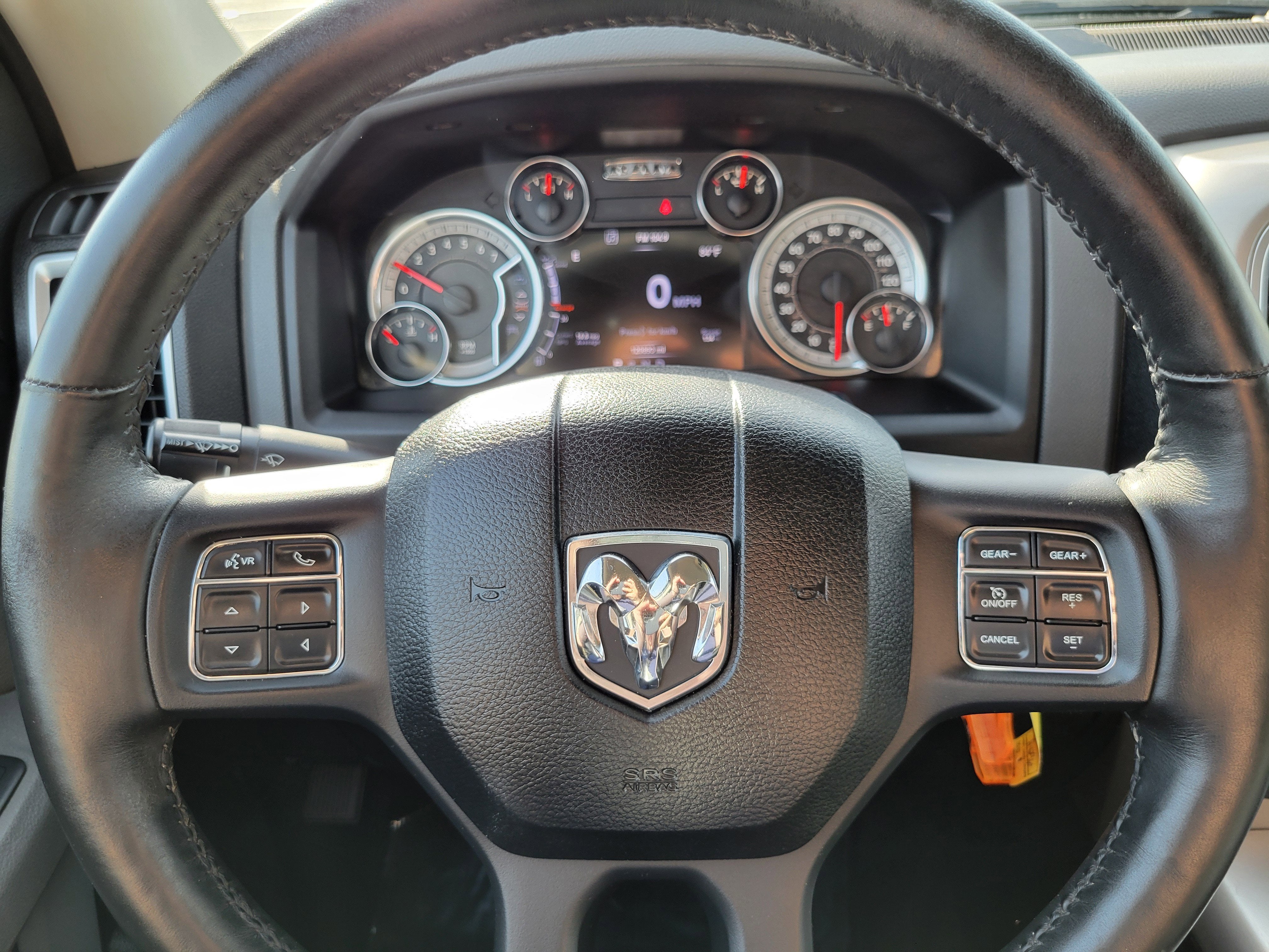 2017 RAM 1500 Big Horn Crew Cab 4x4 5'7' Box