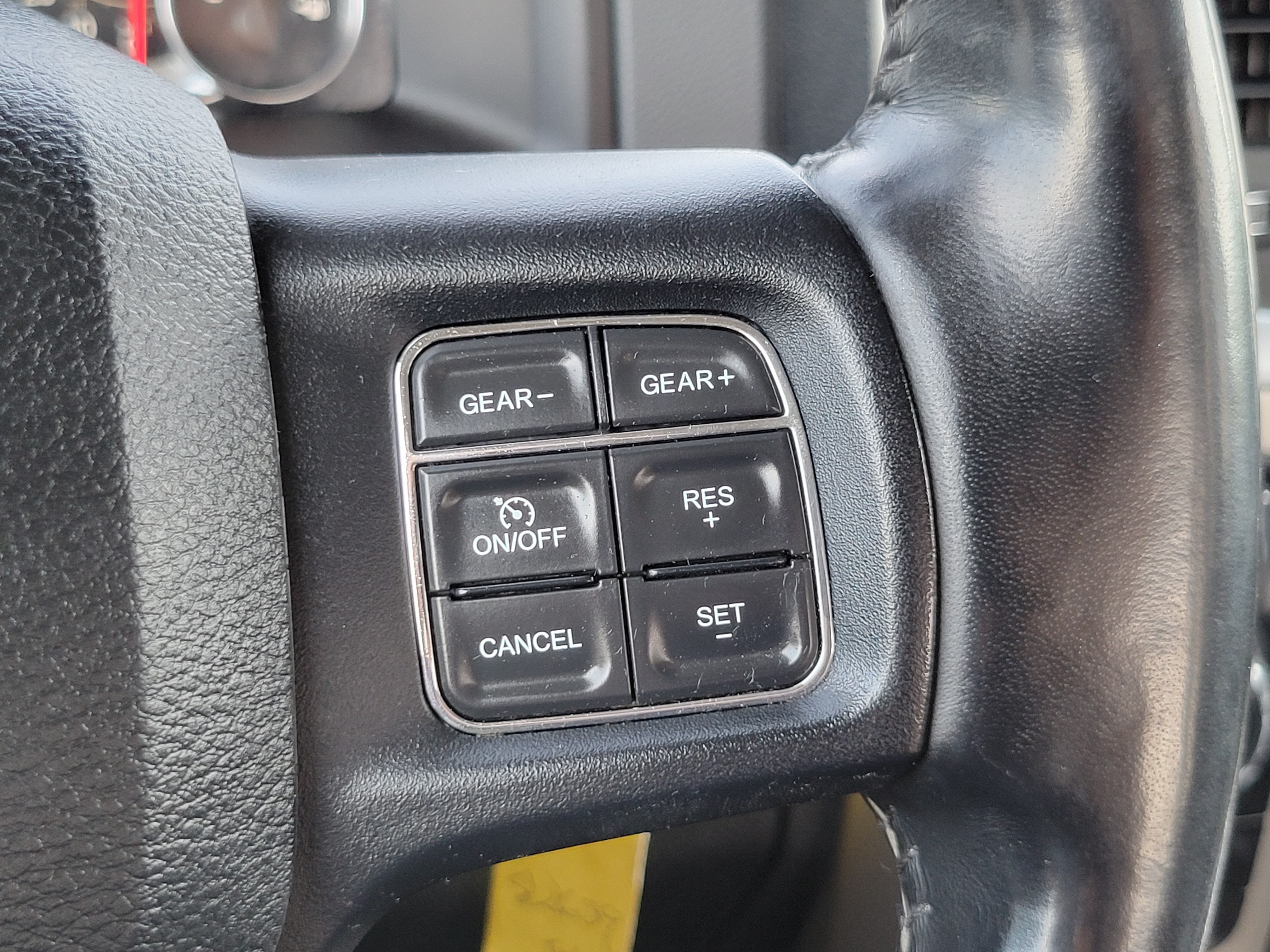 2017 RAM 1500 Big Horn Crew Cab 4x4 5'7' Box