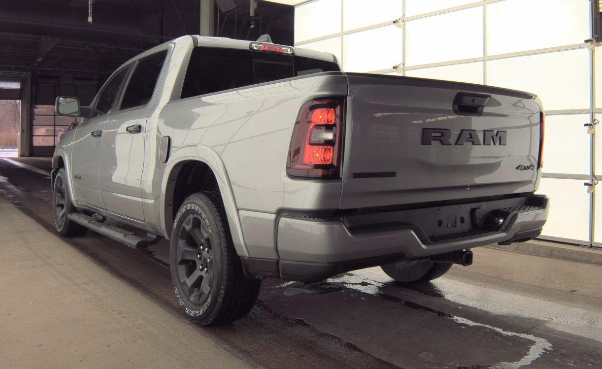 2025 RAM 1500 Big Horn Crew Cab 4x4 5'7' Box