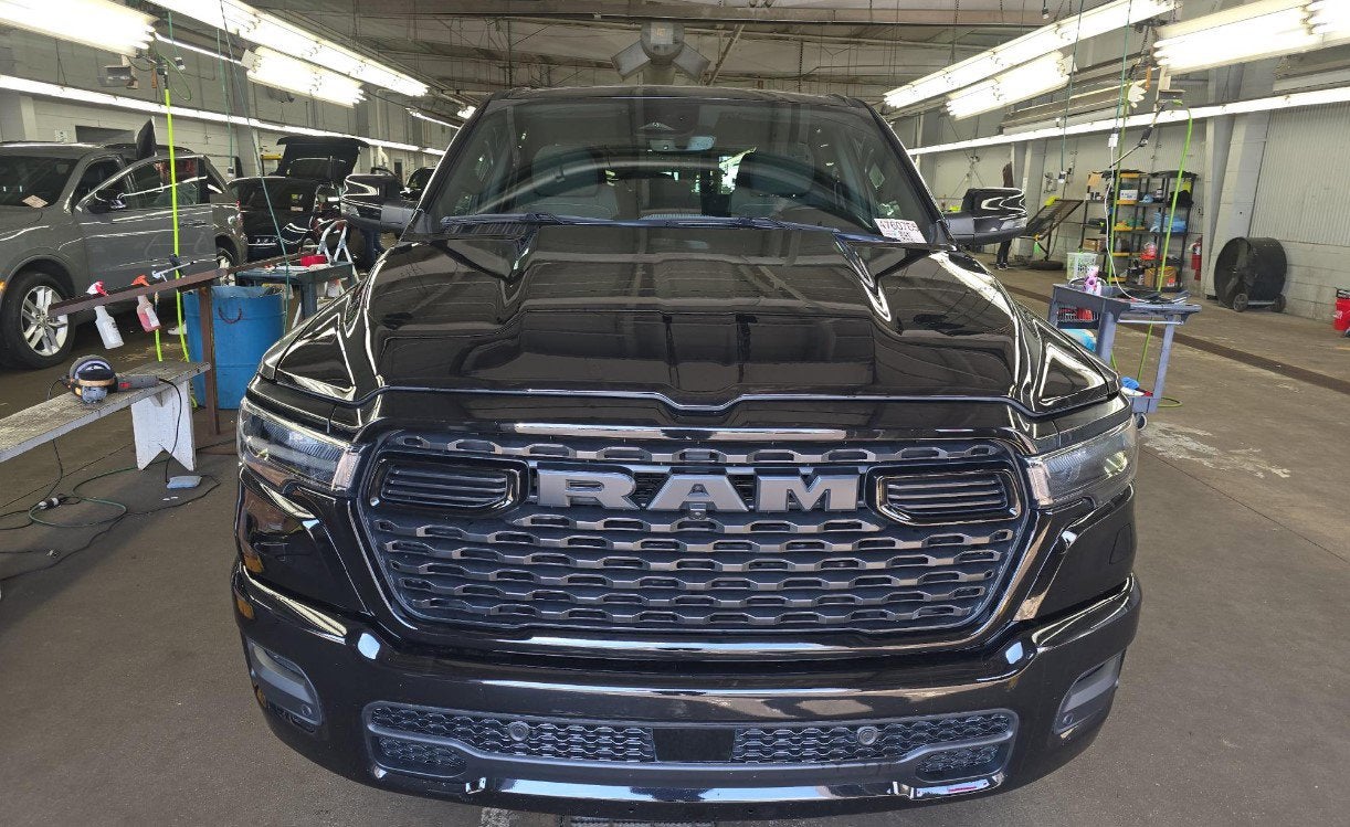 2025 RAM 1500 Big Horn Crew Cab 4x4 5'7' Box