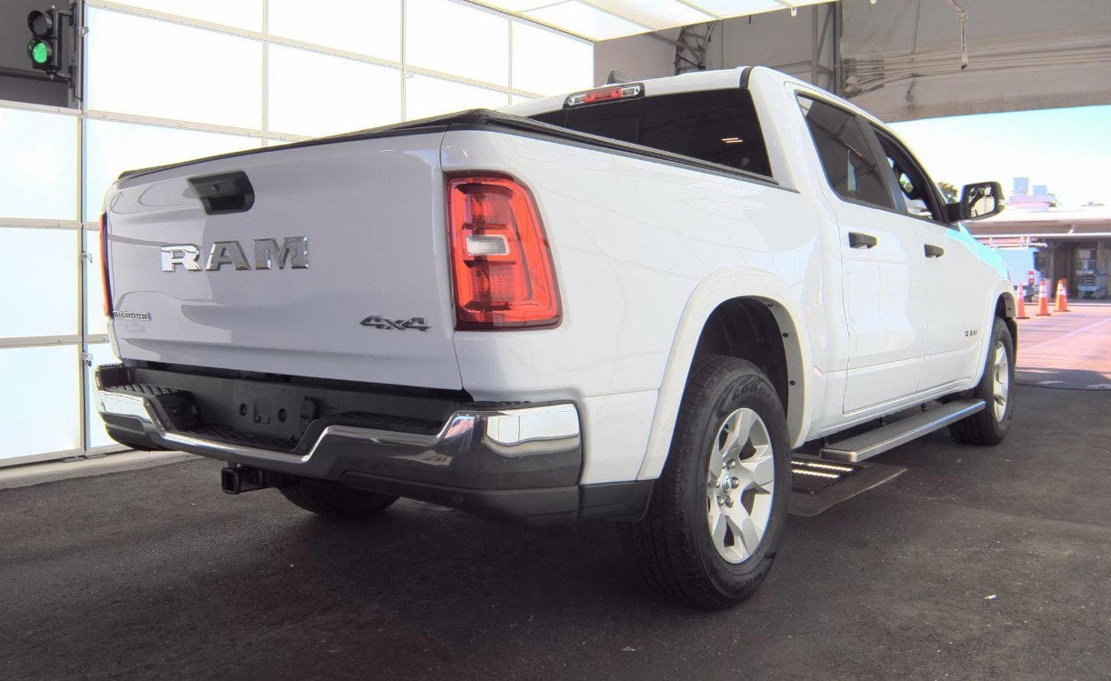 2025 RAM 1500 Big Horn Crew Cab 4x4 5'7' Box