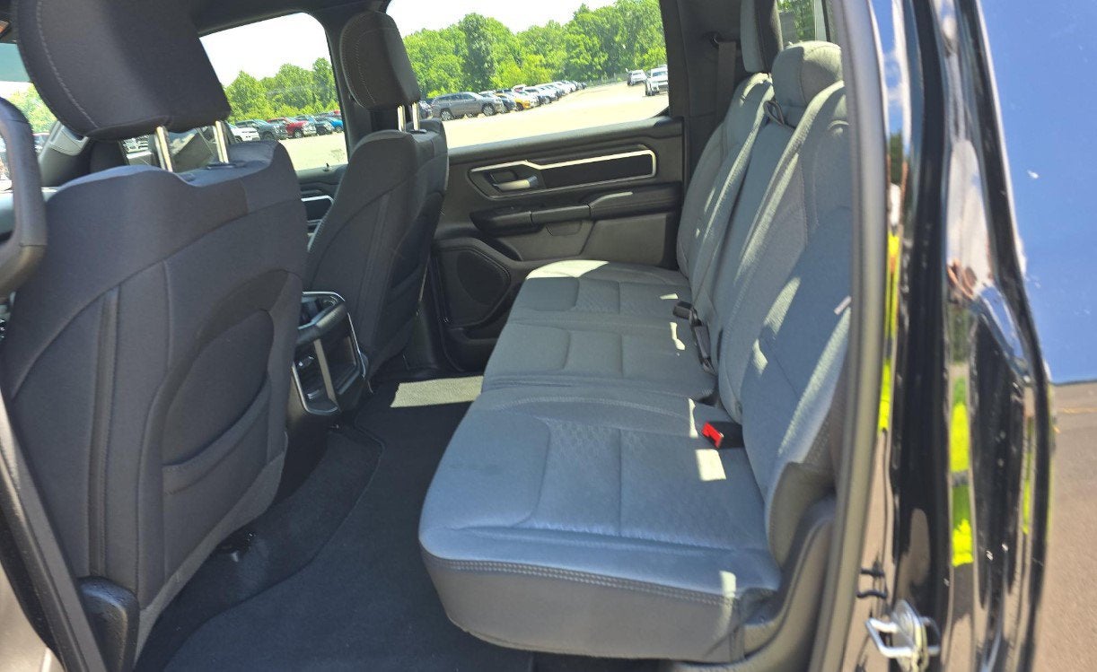 2025 RAM 1500 Lone Star Crew Cab 4x4 5'7' Box