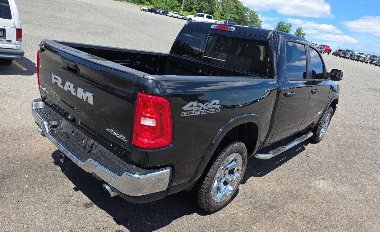 2025 RAM 1500 Lone Star Crew Cab 4x4 5'7' Box