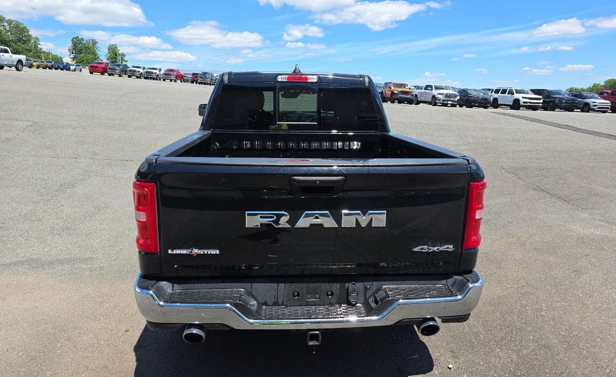 2025 RAM 1500 Lone Star Crew Cab 4x4 5'7' Box