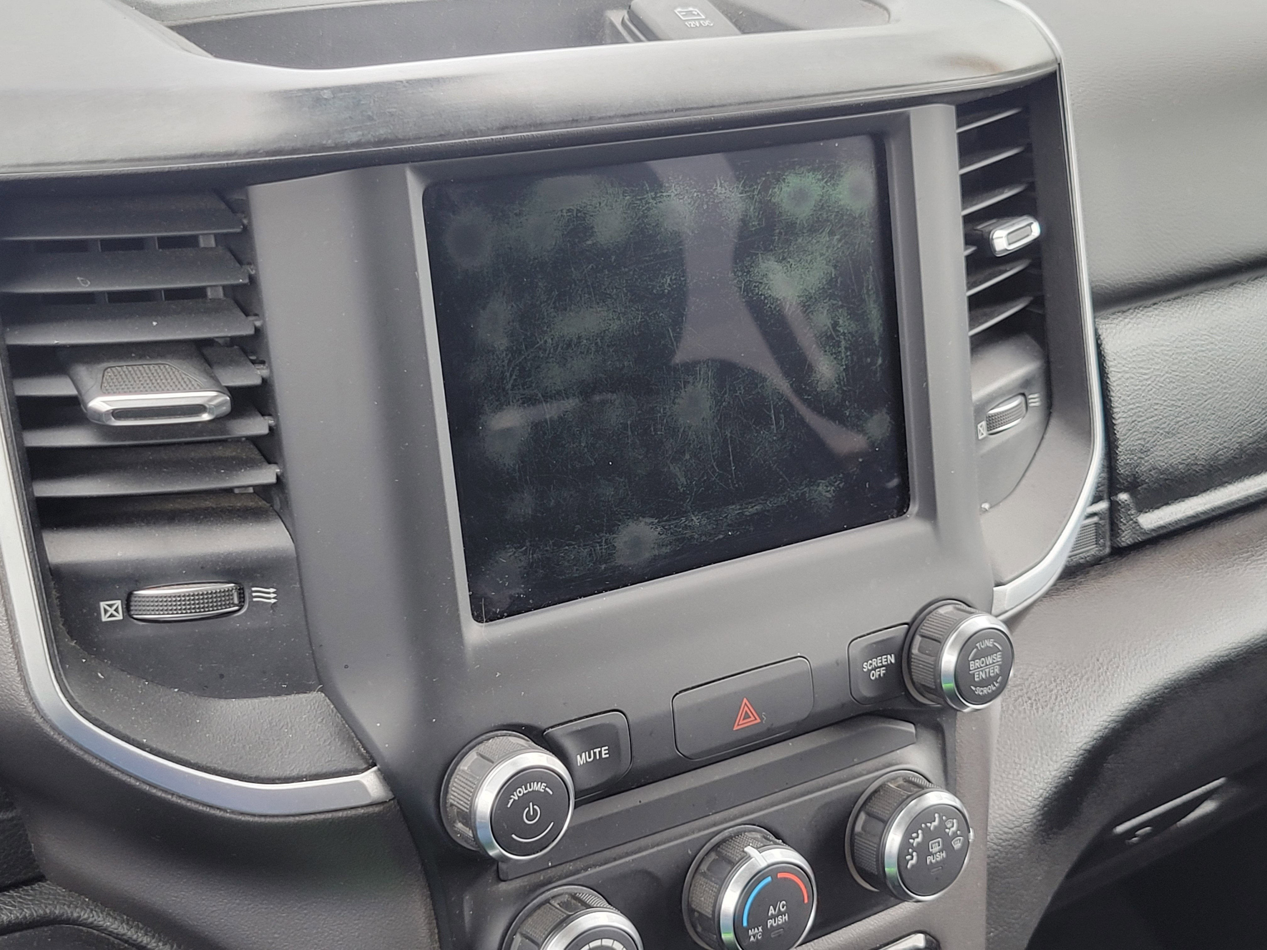 2020 RAM 1500 Big Horn Crew Cab 4x4 5'7' Box