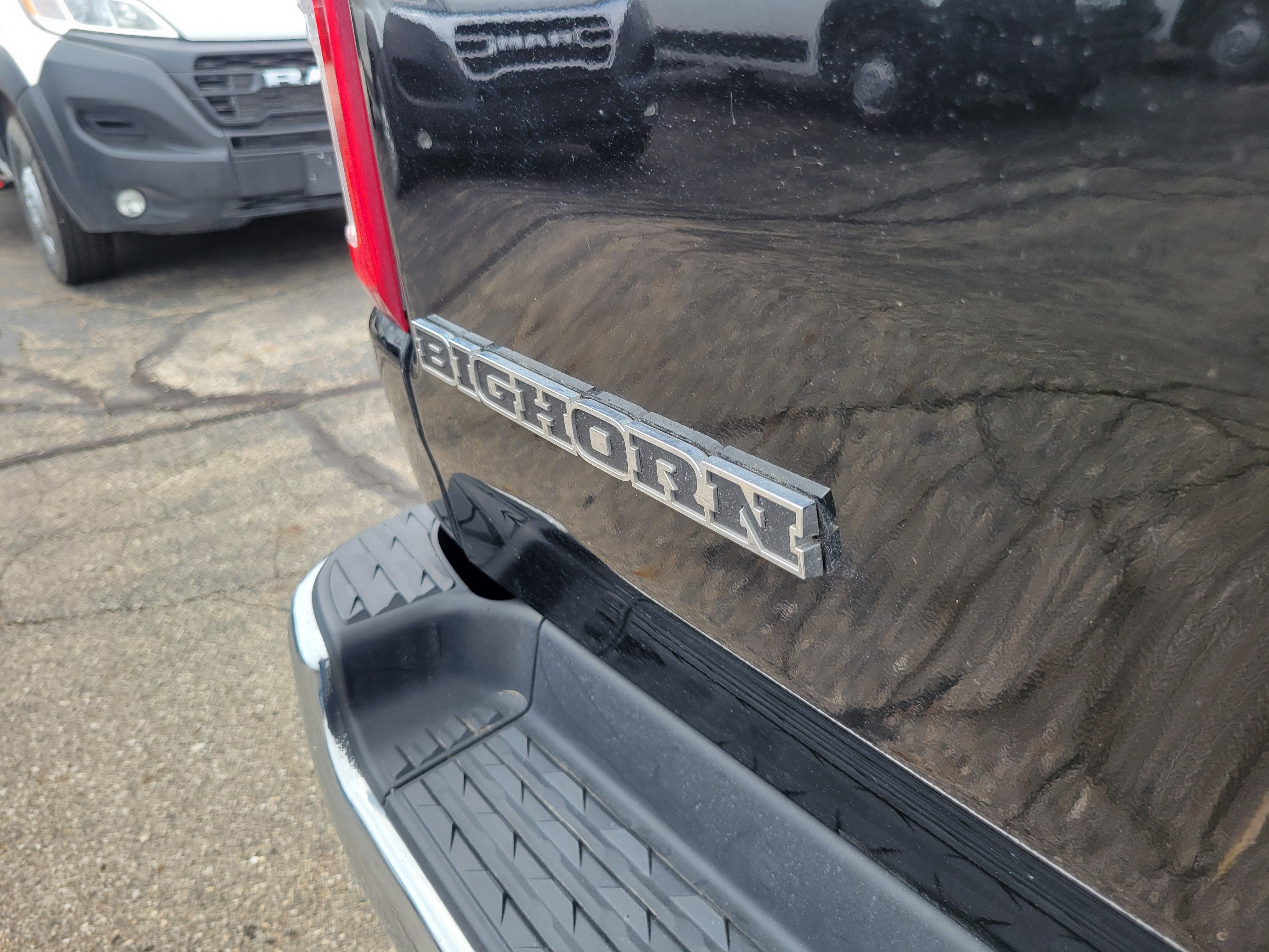 2020 RAM 1500 Big Horn Crew Cab 4x4 5'7' Box