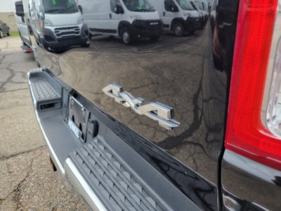 2020 RAM 1500 Big Horn Crew Cab 4x4 5'7' Box