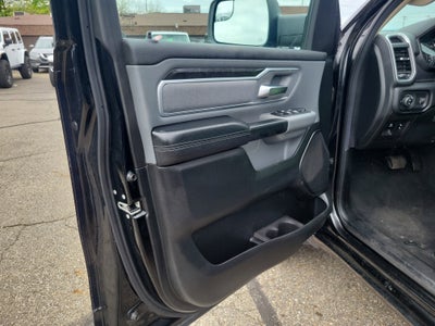 2020 RAM 1500 Big Horn Crew Cab 4x4 5'7' Box