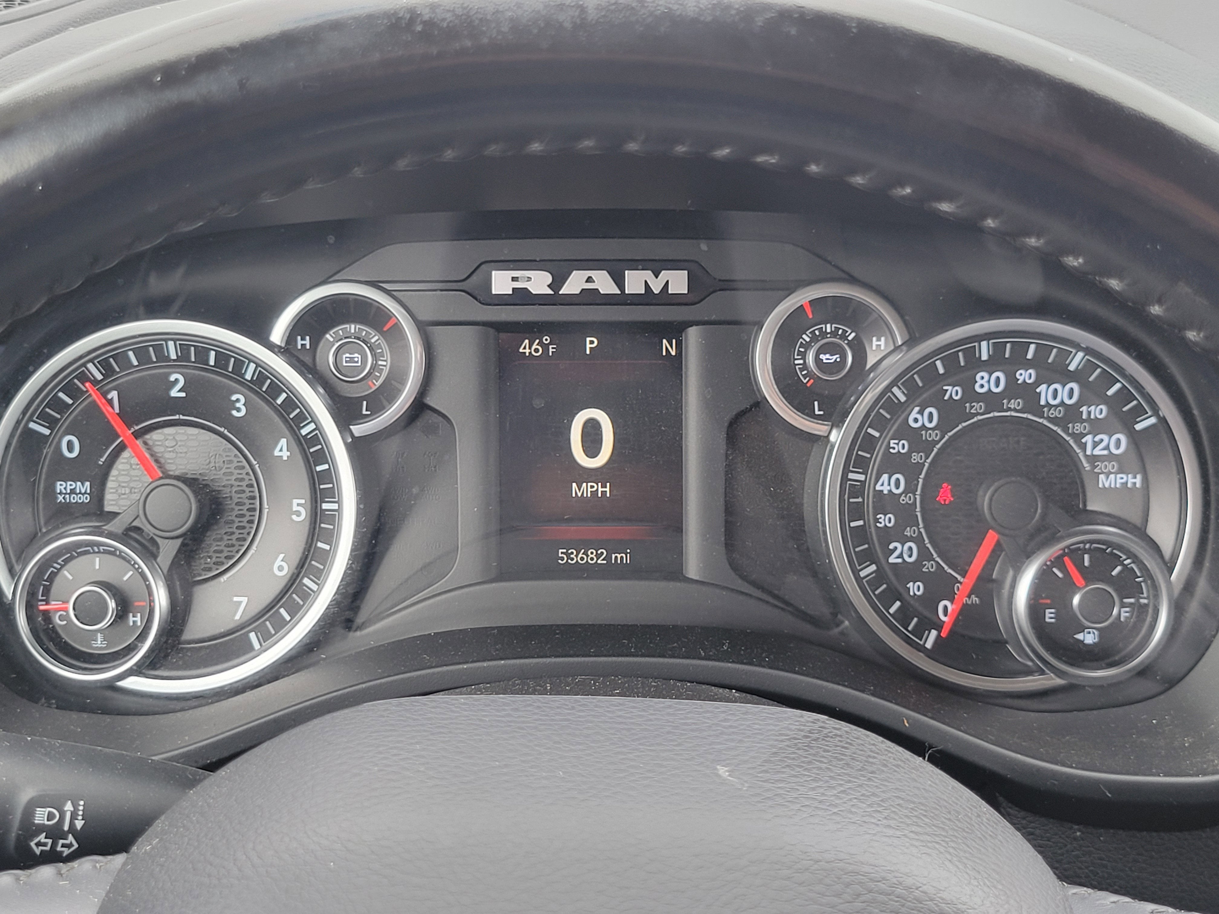 2020 RAM 1500 Big Horn Crew Cab 4x4 5'7' Box