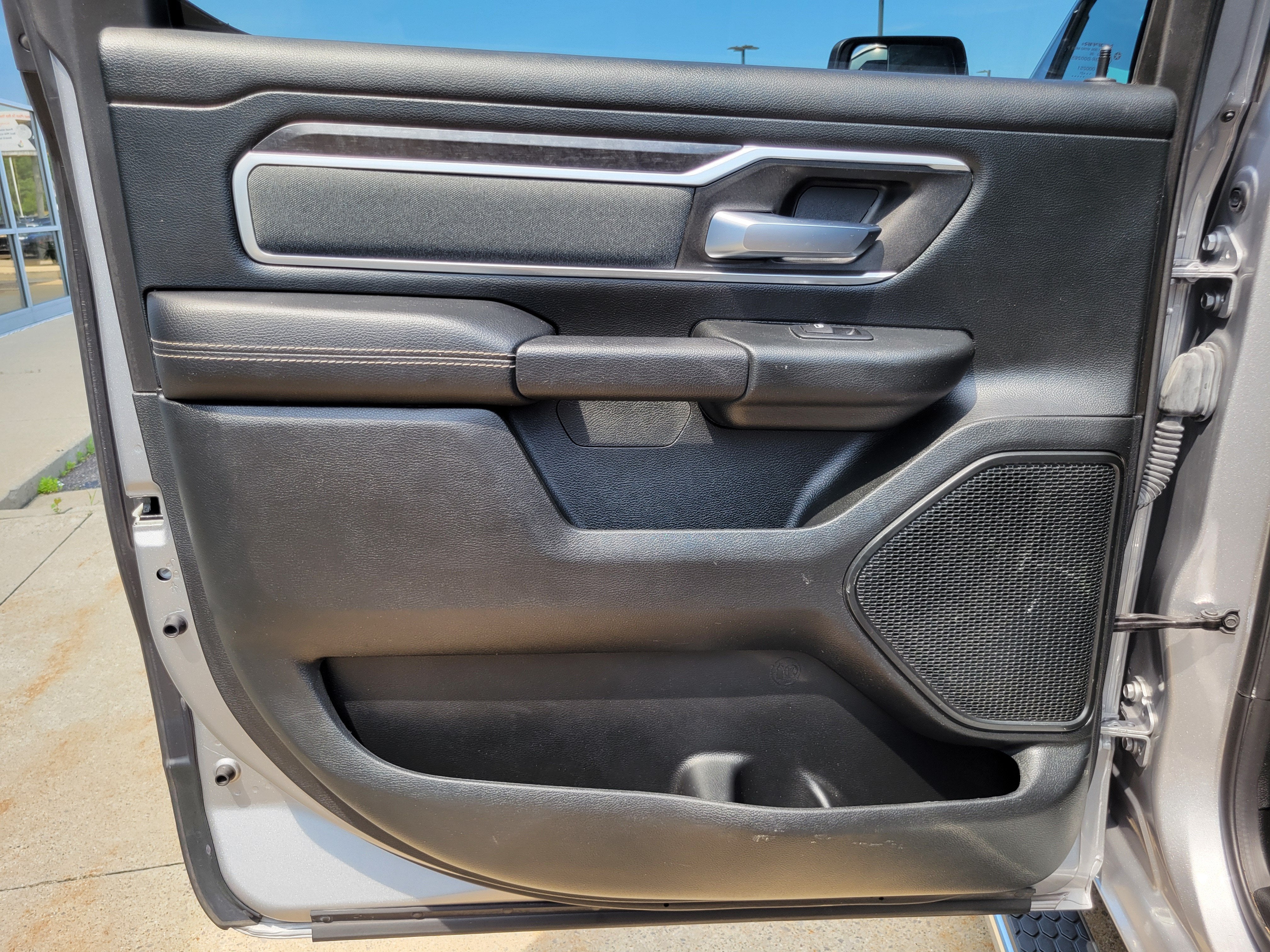 2021 RAM 1500 Big Horn Crew Cab 4x4 5'7' Box