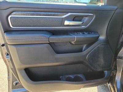 2020 RAM 1500 Big Horn Crew Cab 4x4 5'7' Box