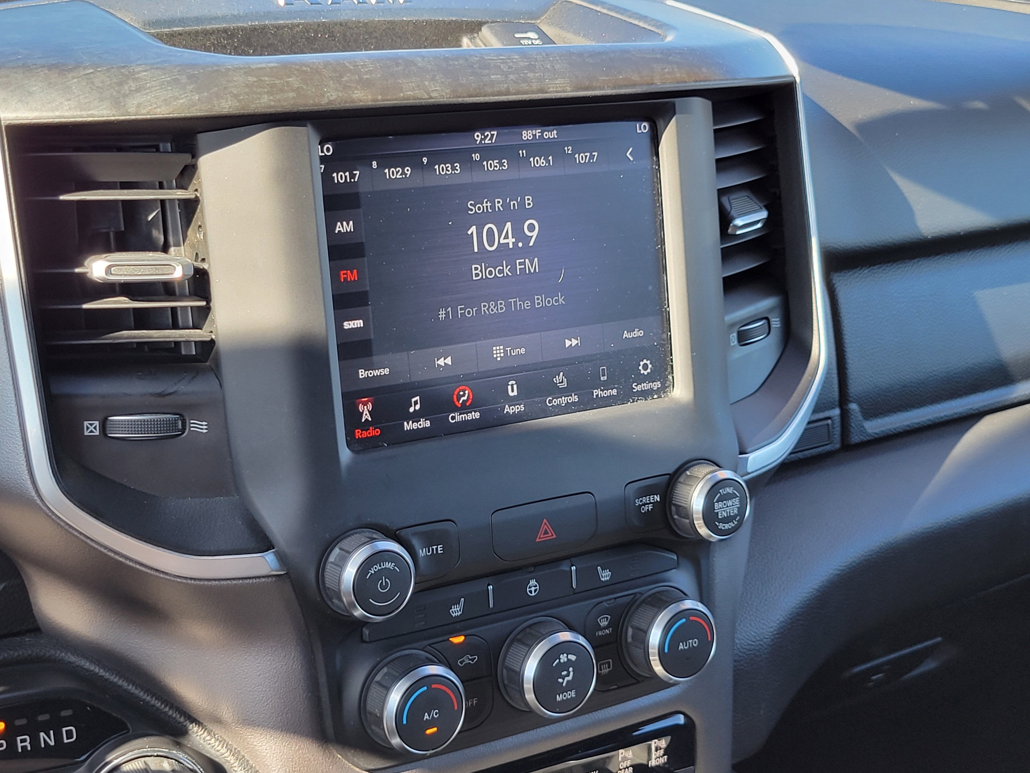 2019 RAM 1500 Big Horn/Lone Star Crew Cab 4x4 5'7' Box