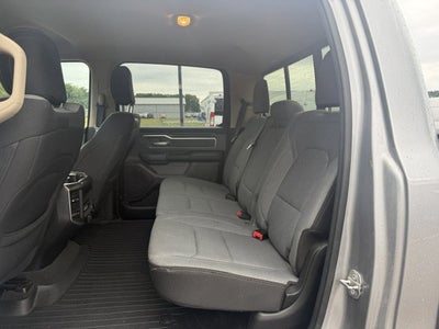 2020 RAM 1500 Big Horn Crew Cab 4x4 5'7' Box