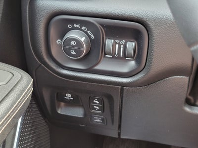2025 RAM 1500 Laramie Crew Cab 4x4 5'7' Box