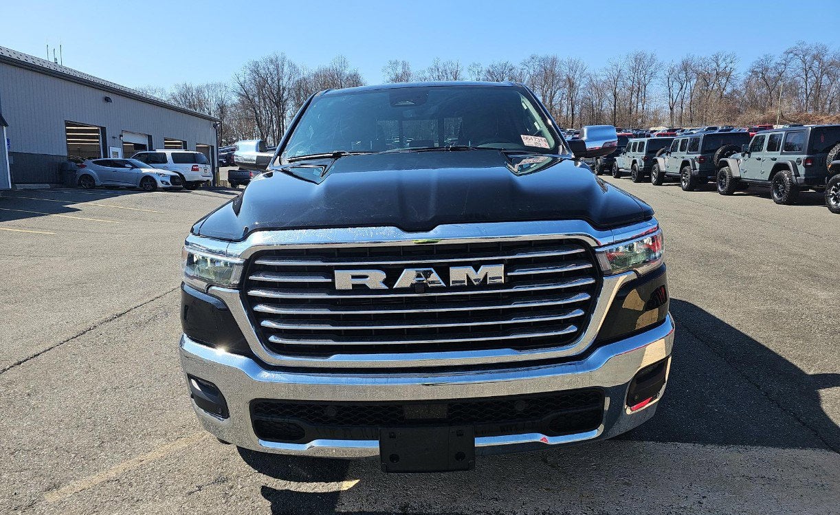 2025 RAM 1500 Laramie Crew Cab 4x4 5'7' Box