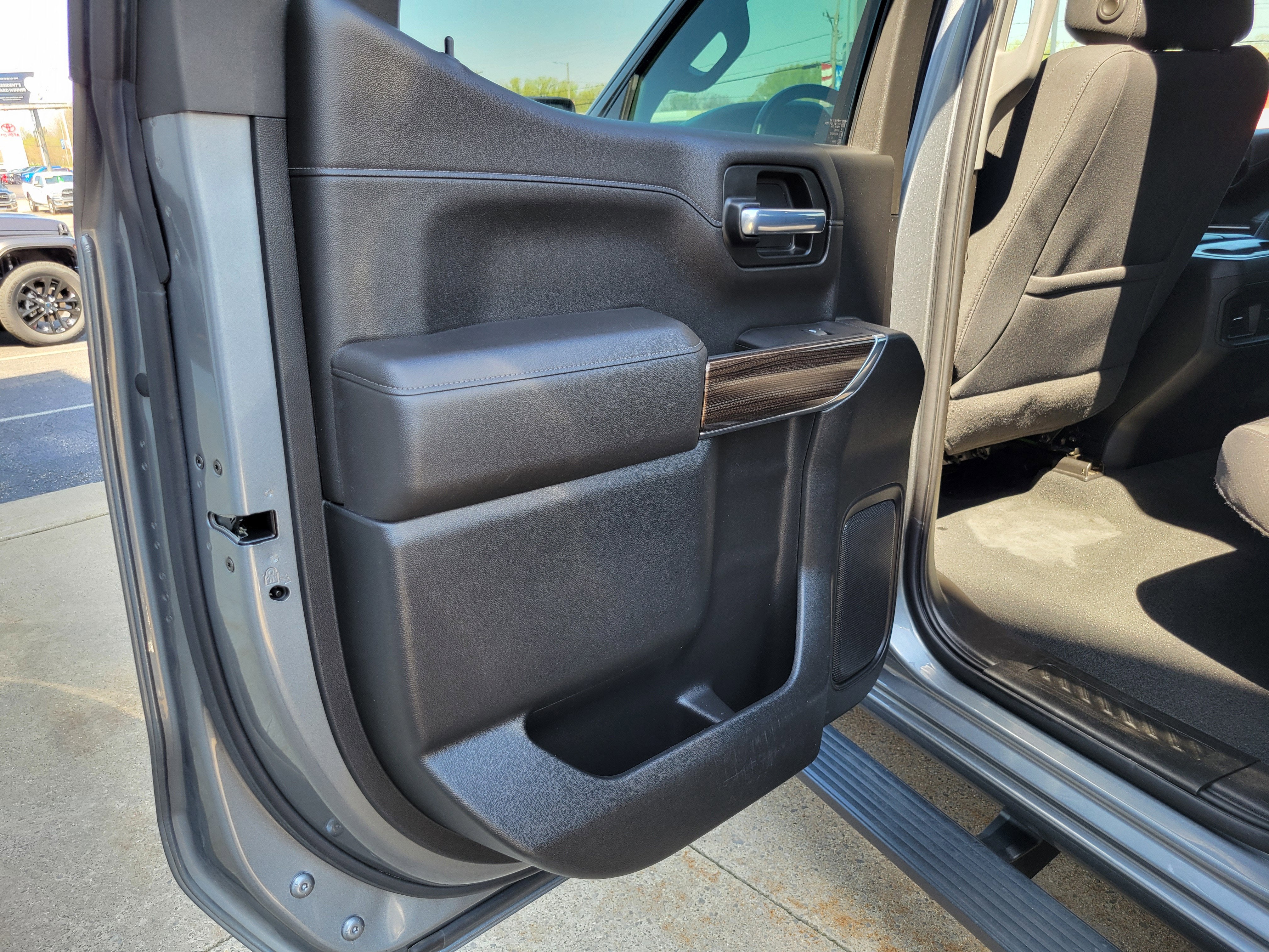 2021 Chevrolet Silverado 1500 4WD Crew Cab Short Bed RST