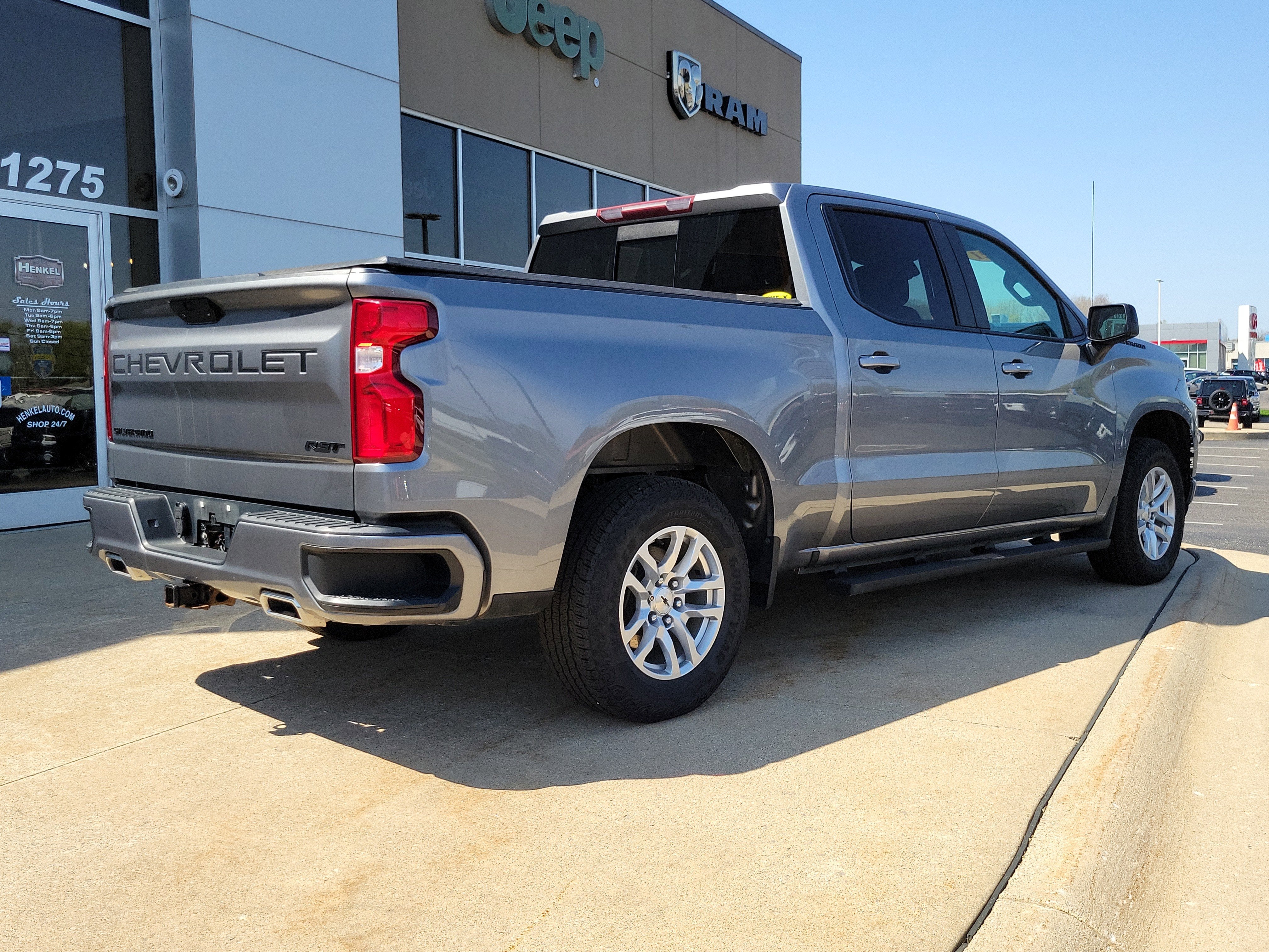 2021 Chevrolet Silverado 1500 4WD Crew Cab Short Bed RST