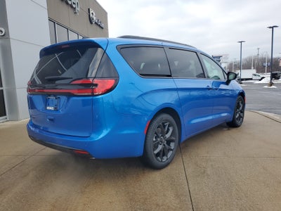2026 Chrysler Pacifica PACIFICA SELECT