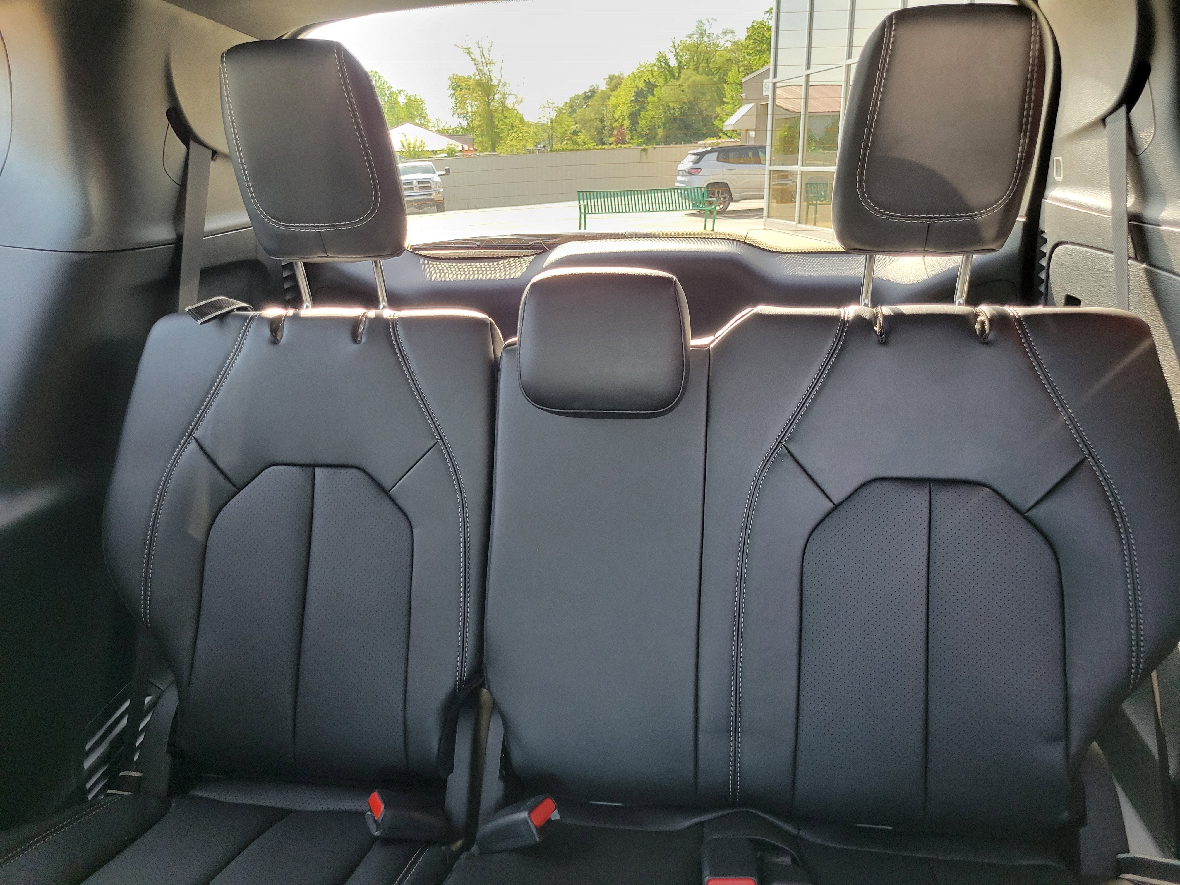 2027 Chrysler Pacifica PACIFICA SELECT