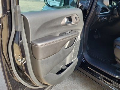 2027 Chrysler Pacifica PACIFICA SELECT