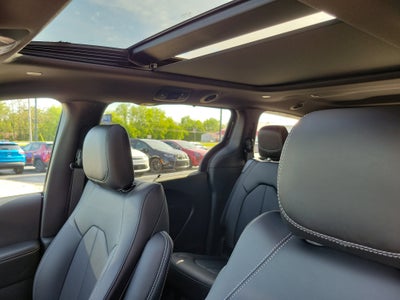 2027 Chrysler Pacifica PACIFICA SELECT