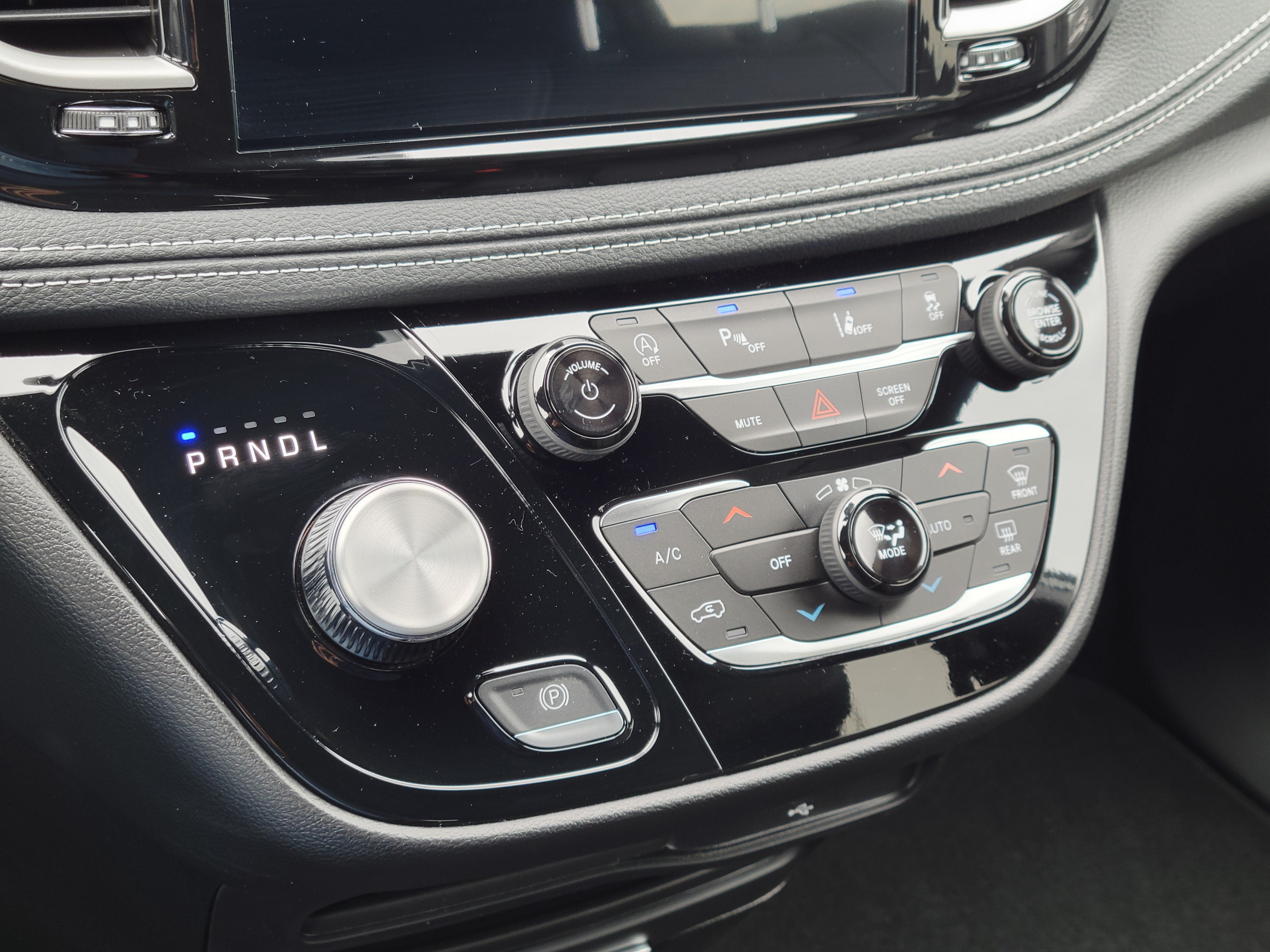 2027 Chrysler Pacifica PACIFICA SELECT