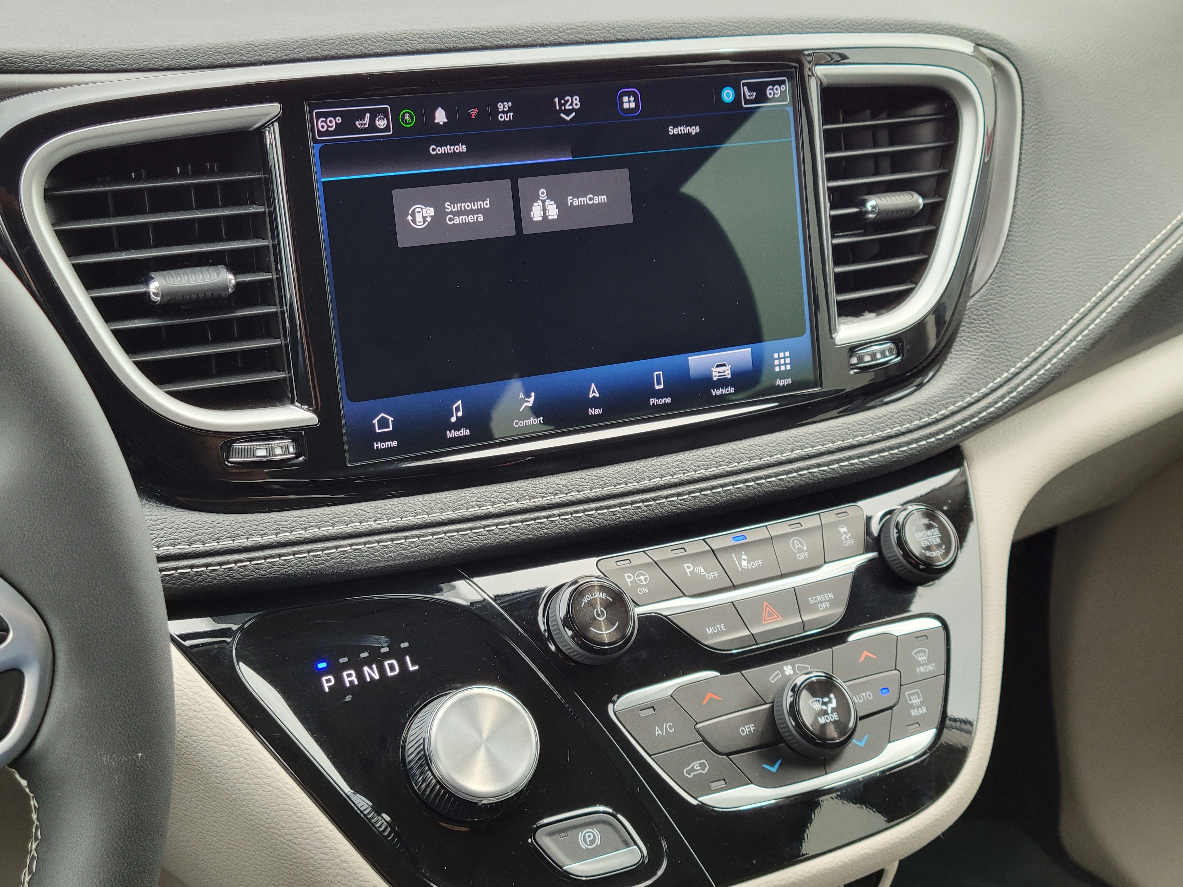 2024 Chrysler Pacifica Touring L