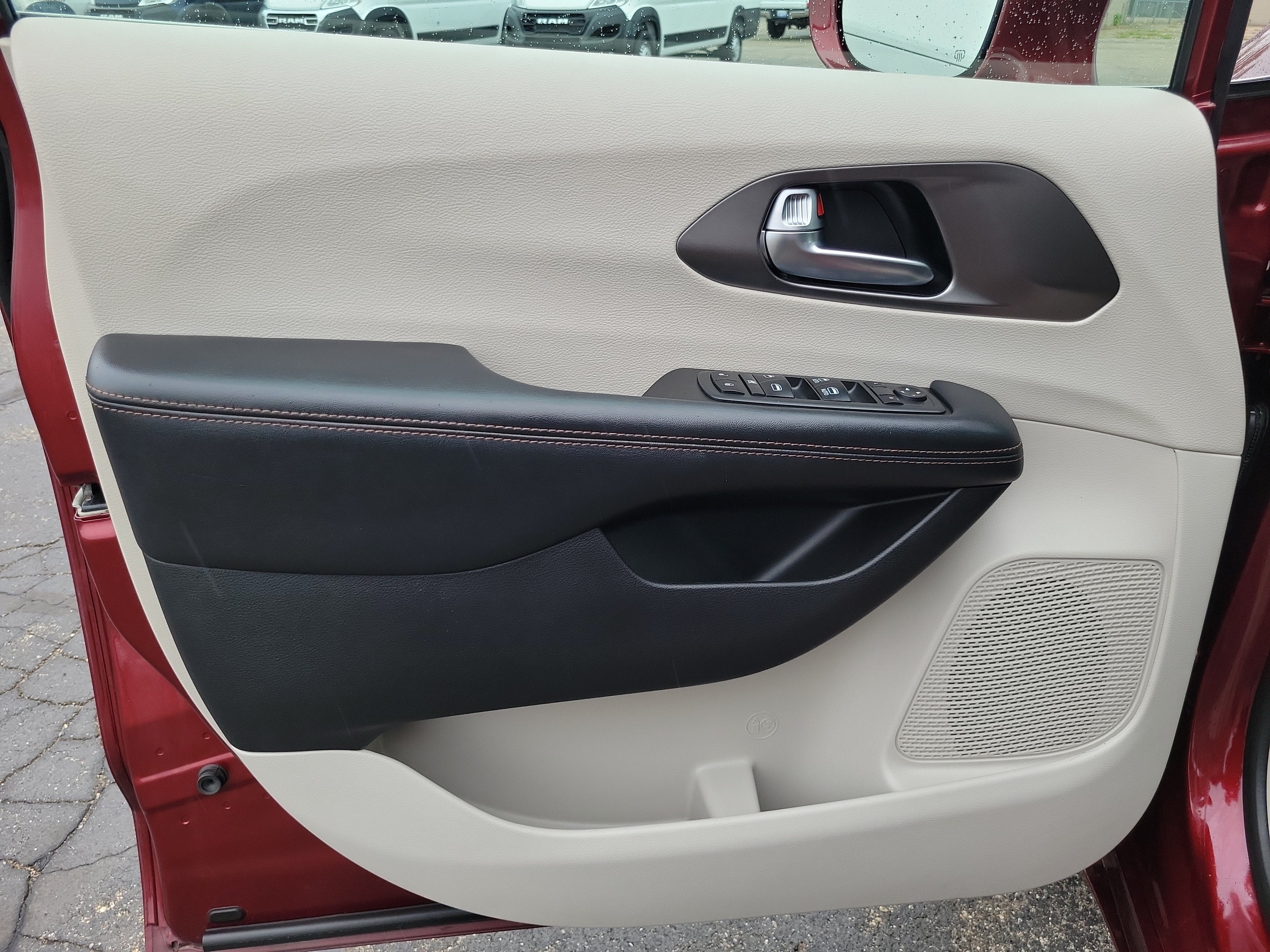 2020 Chrysler Pacifica Touring