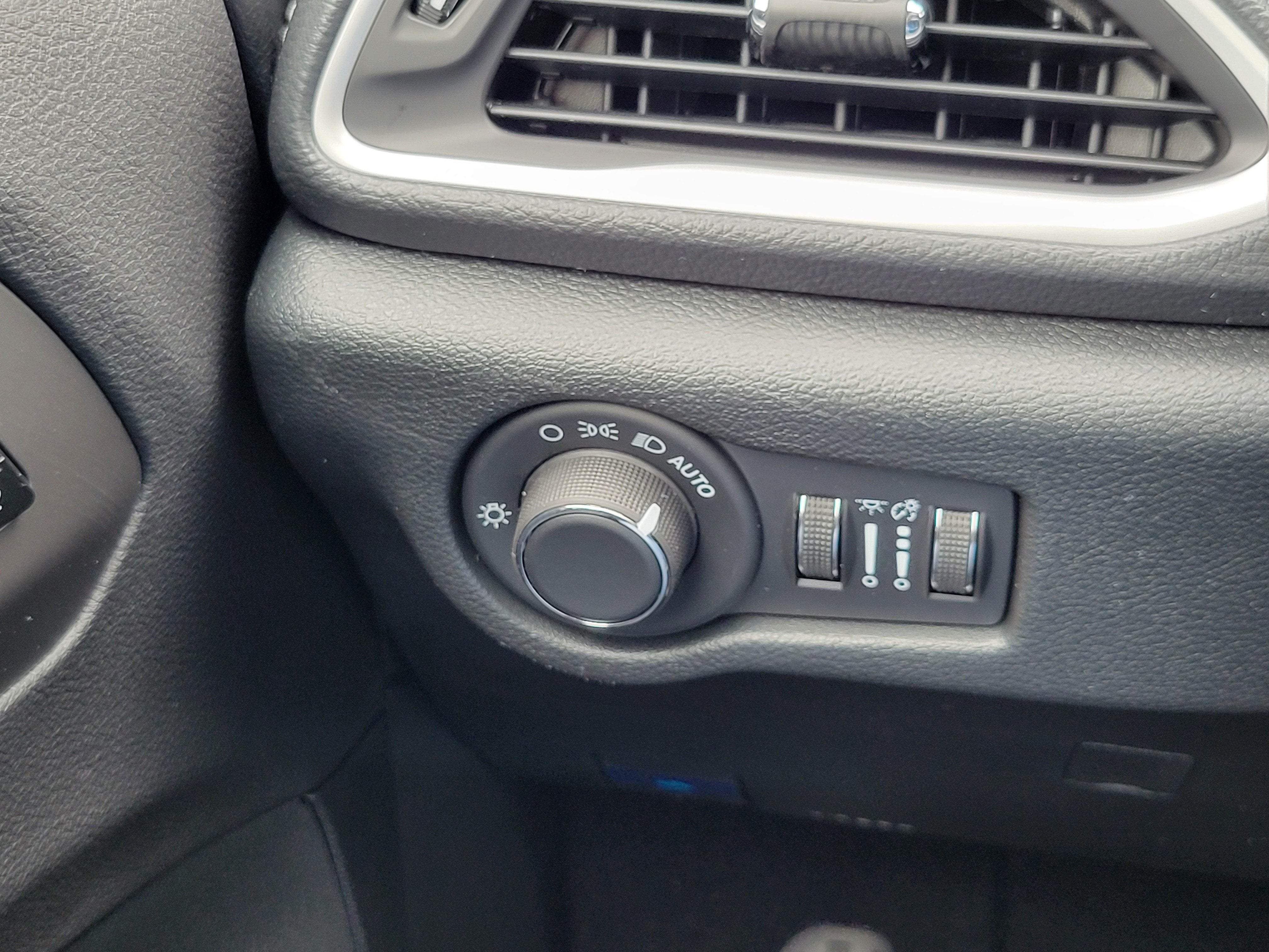 2027 Chrysler Pacifica PACIFICA LIMITED