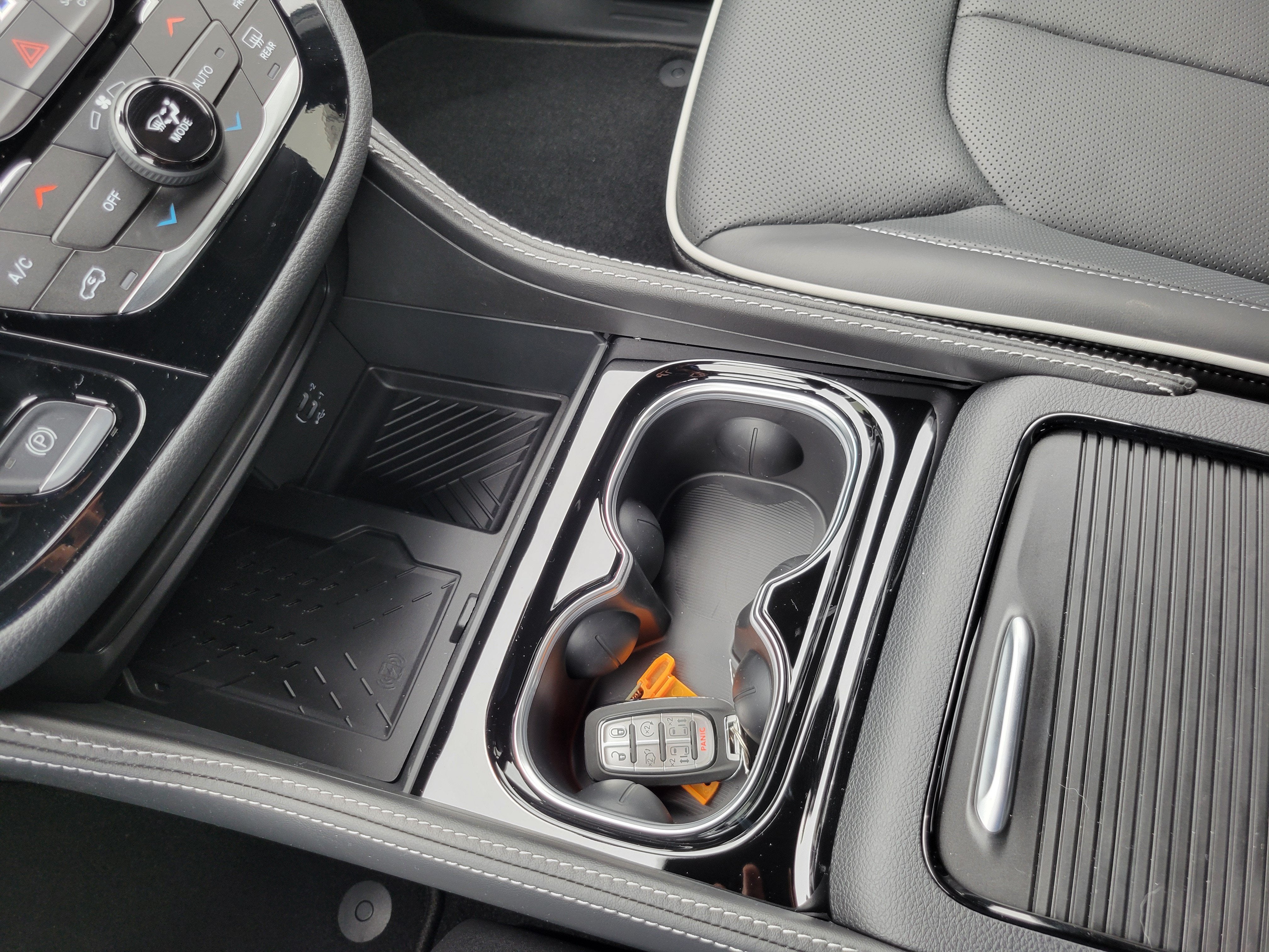 2027 Chrysler Pacifica PACIFICA LIMITED