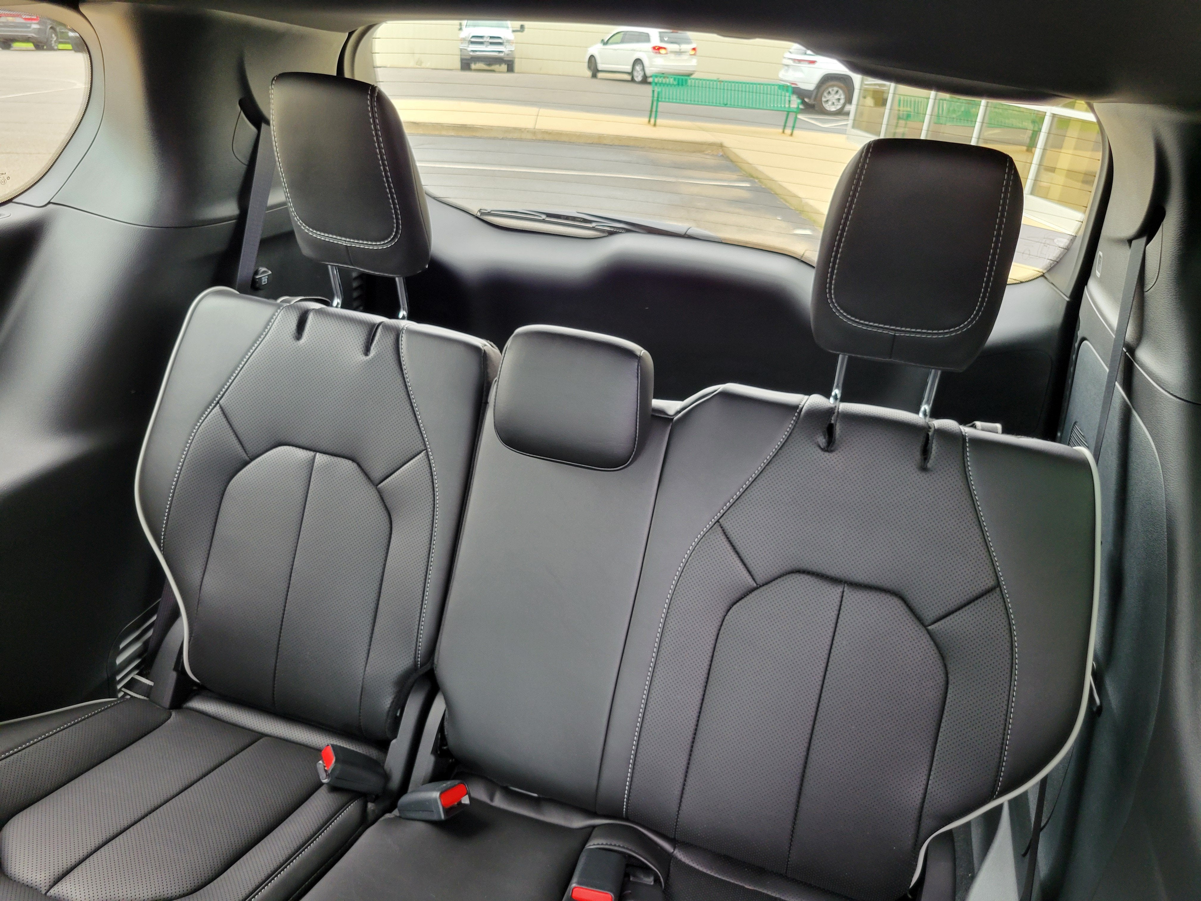 2027 Chrysler Pacifica PACIFICA LIMITED