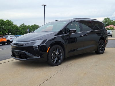 2027 Chrysler Pacifica PACIFICA LIMITED