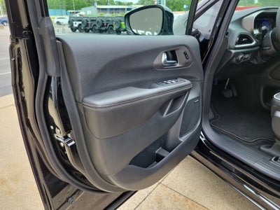 2027 Chrysler Pacifica PACIFICA LIMITED