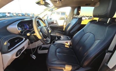 2022 Chrysler Pacifica Hybrid Touring L