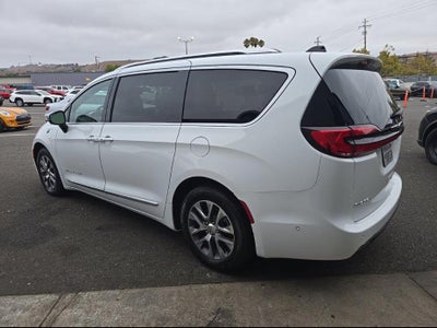 2025 Chrysler Pacifica Pinnacle PHEV