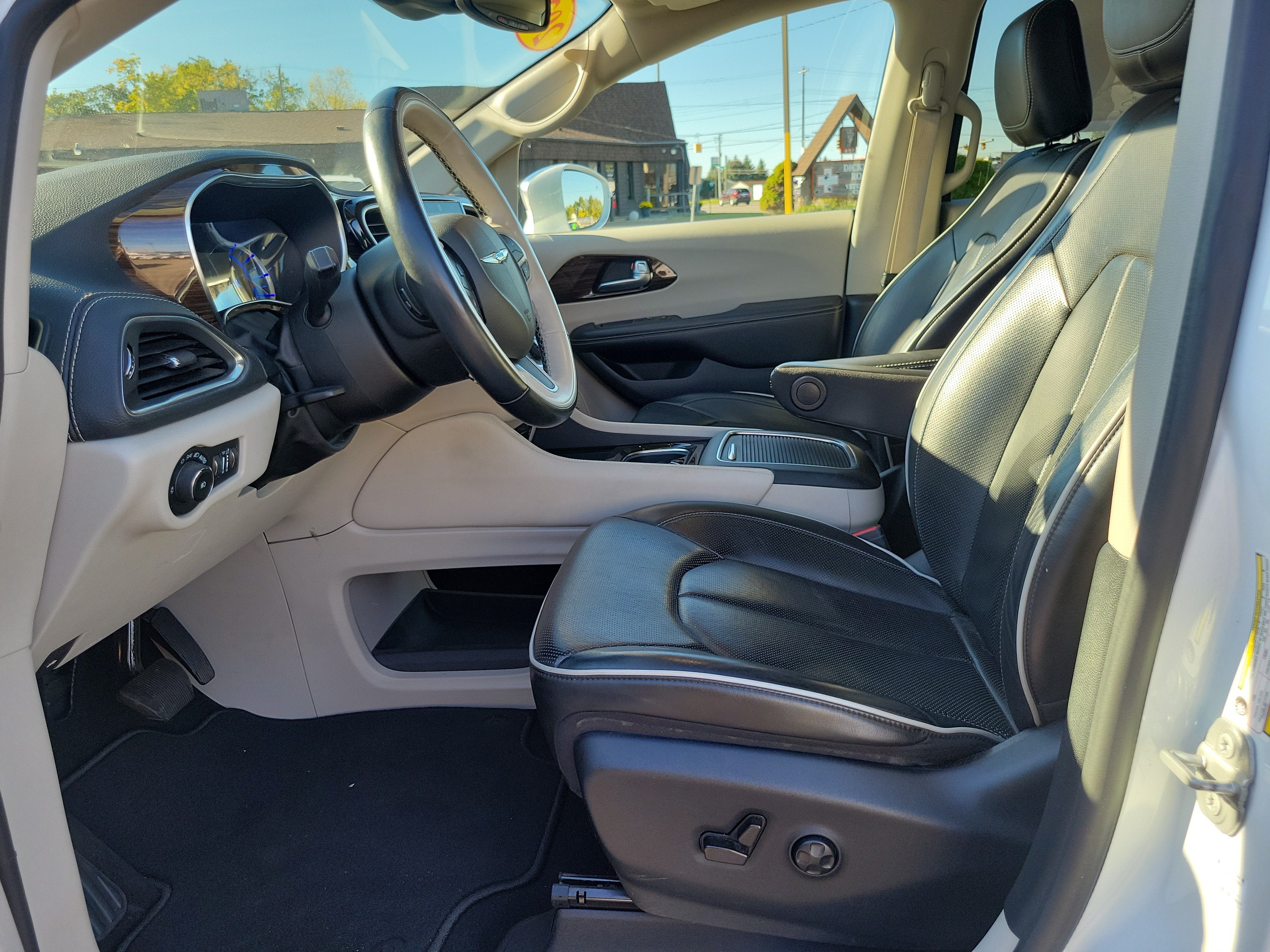 2021 Chrysler Pacifica Hybrid Limited