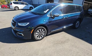 2023 Chrysler Pacifica Plug-In Hybrid Limited
