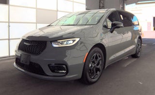 2023 Chrysler Pacifica Plug-In Hybrid Limited S